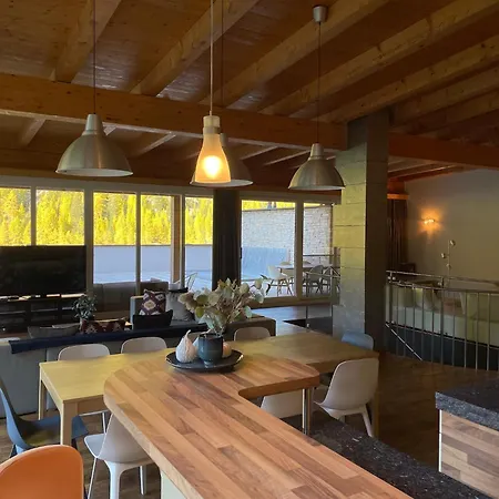 International House Superior Suit Penthouse * זולדן